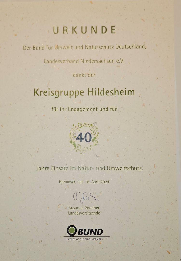 Urkunde für den BUND Hildesheim zu 40 Jahre Einsatz im Natur- und Umweltschutz